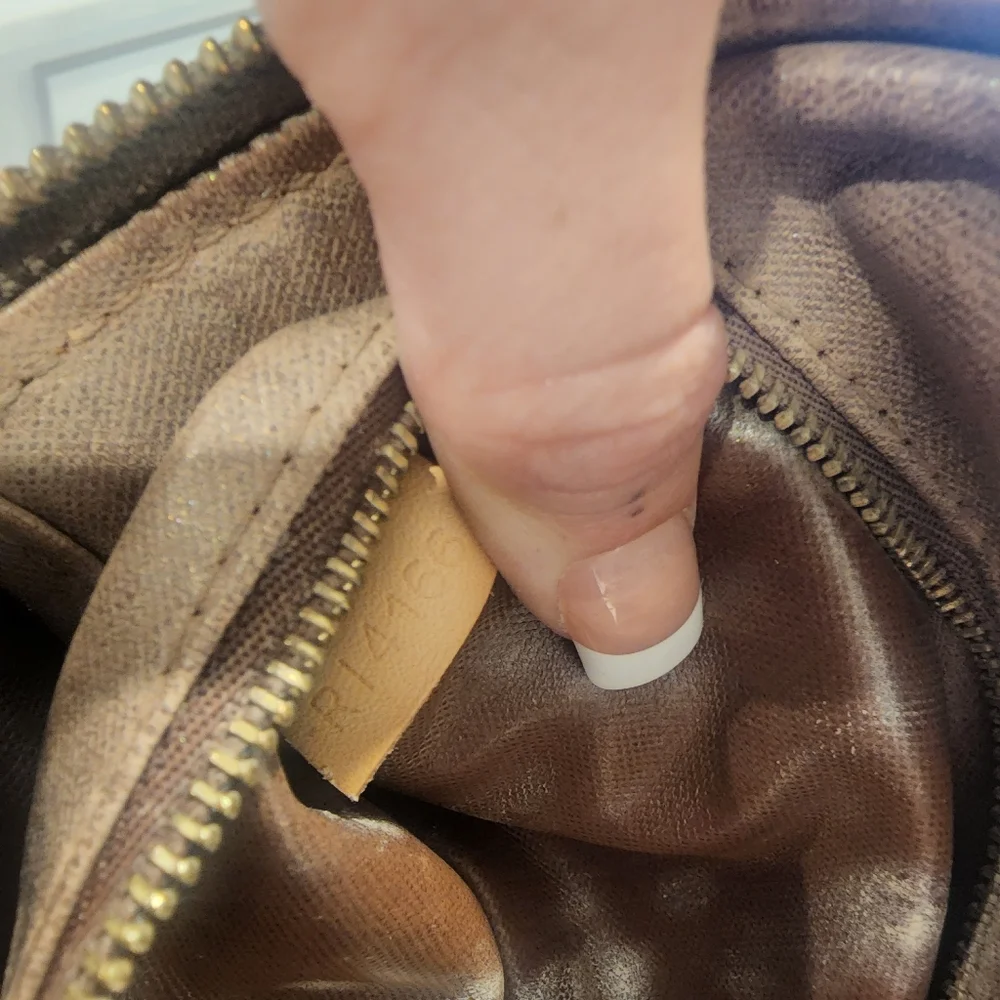 Louis vuitton toiletry bag 25 - Picture 7 of 13